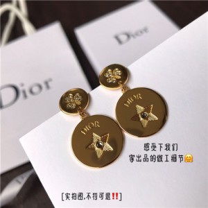 디올 귀걸이 D9112 2020/신상 (정품과 비교가능한 퀄리티)