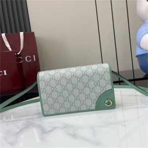 구찌 GG 엠블럼 수퍼 미니 숄더백 820688 2025/신상