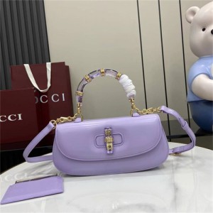 구찌 뱀부 미디엄 토트백 827750 2025/신상