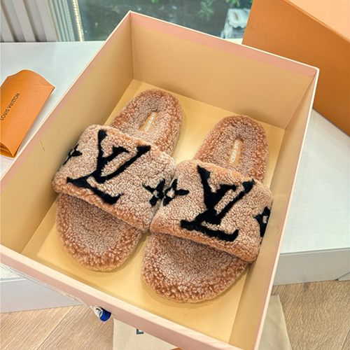 루이비통 여성용 슬리퍼 L68861-2 2025/신상