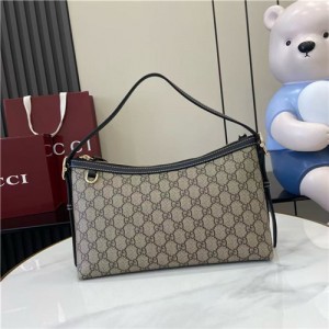 구찌 GG 엠블럼 미디엄 숄더백 847449 2025/신상