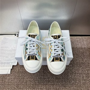디올 남여공용 스니커즈 D32758-2 2025/신상