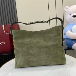 구찌 GG 스웨이드 스몰 숄더백 850926 2025/신상