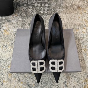 발렌시아가 여성용 힐 (굽높이7.5CM) B79455-2 2025/신상
