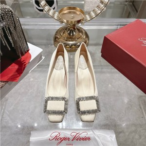 로저비비에 여성용 구두 (굽높이4.5CM) R57870-1 2025/신상