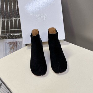 메종 마르지엘라 여성용 부츠 (굽높이6CM) M77367-2 2025/신상
