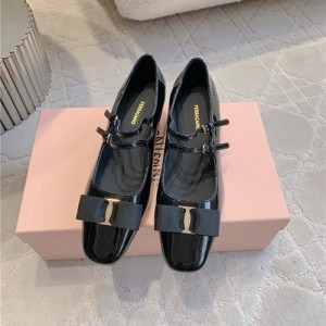 페레가모 여성용 구두 (굽높이4CM) F75562-1 2026/신상