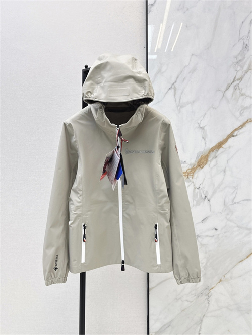 몽클레어 바람막이 후드 자켓 M34209 2026/신상