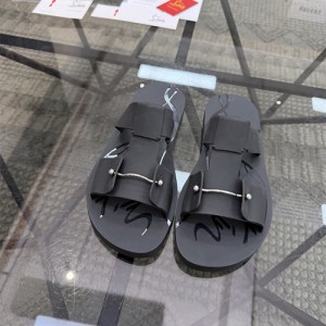 크리스찬루부탱 남성용 슬리퍼 C38832-2 2026/신상