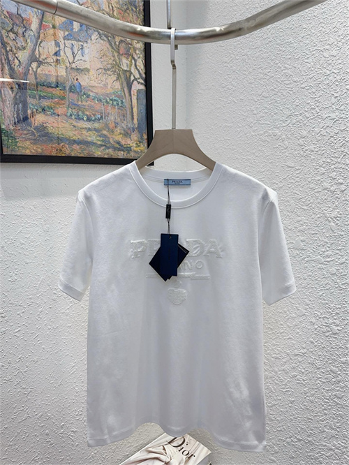 프라다 반팔 티셔츠 P81752 2026/신상